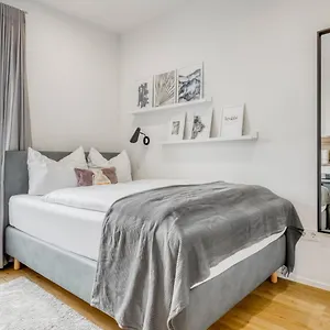 https://limehome-augsburg-am-katzenstadel.getmunichhotels.com